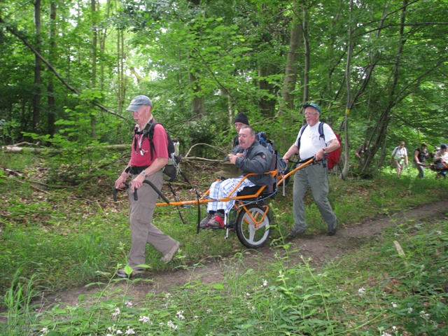 randonnée sportive avec joëlettes, Marche-les-Dames, 2012